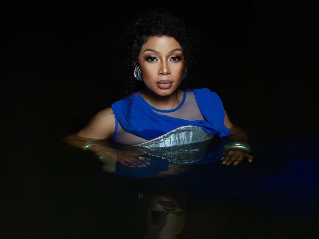 Kelly Khumalo Releases Nyamezela Music Video Featuring Mondli Ngcobo kelly-khumalo-releases-nyamezela-music-video-featuring-mondli-ngcobo