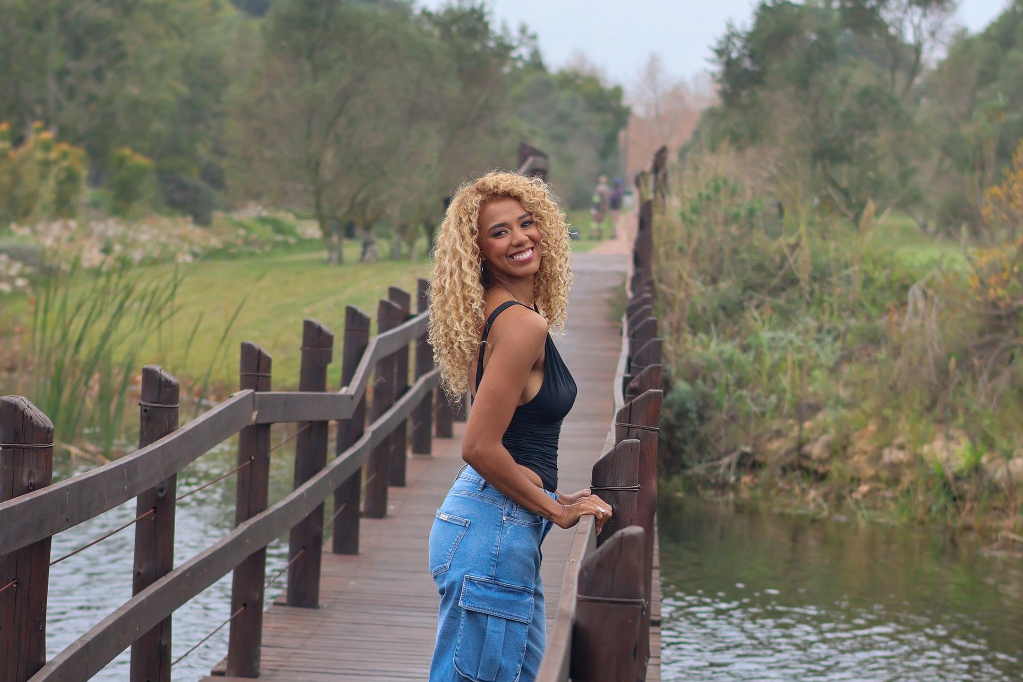 Amy Jones Returns with Emotional New Single “Again” Marking a New Chapter in Her Music Journey