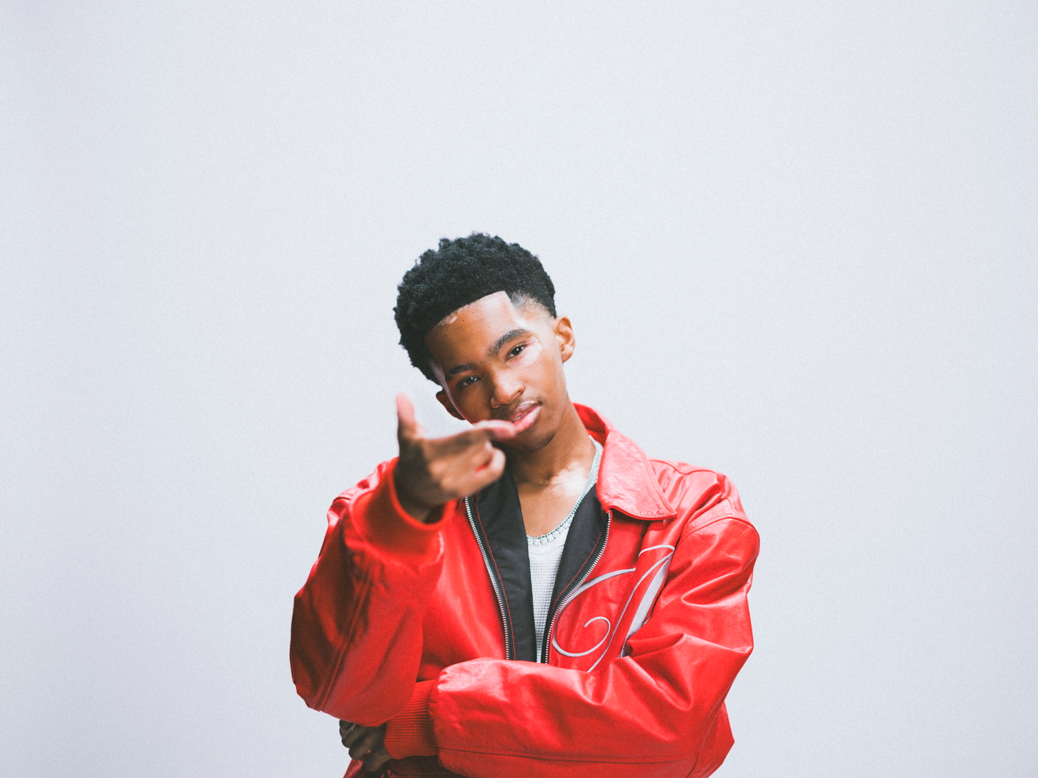 Yandani Emerges as a Defining New Voice in Modern African Pop and R&B with Debut EP “About You”